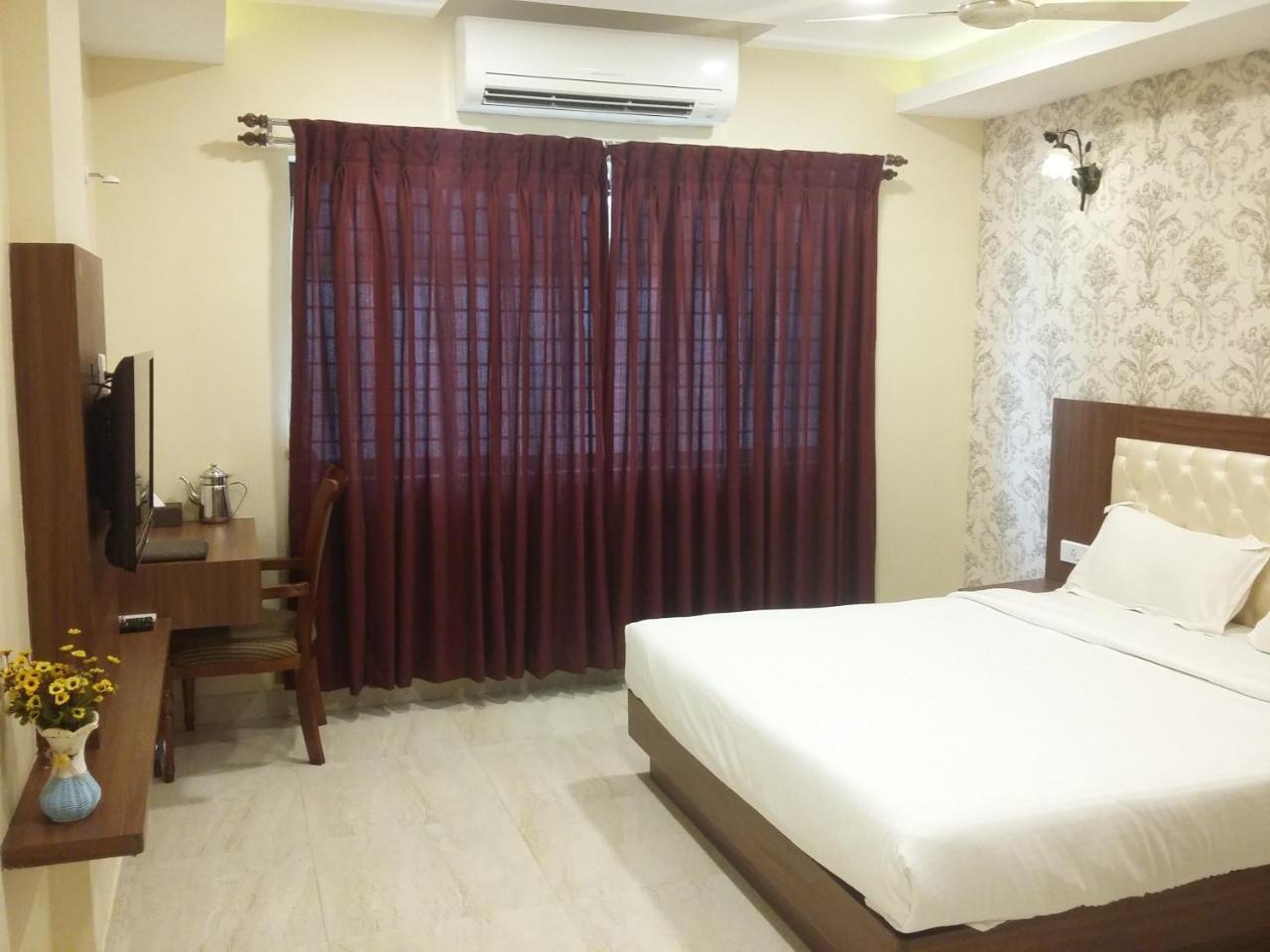 Hotel Mahalakshmi Residency Kollúru Kültér fotó